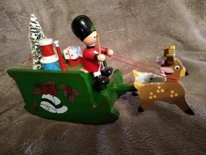 Vintage Christmas Wooden "Musical Stage" Sleigh playing jingle bells - Picture 1 of 11