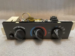1997-2002 Camaro SS Z28 Heater A/C HVAC Control Panel w/ Defrost OEM GM 97-02 - Picture 1 of 7