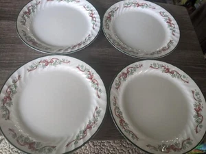 PLATOS DE ALMUERZO CORELLE CALLAWAY CINTAS DE VACACIONES 9 PULGADAS NUEVOS ENVÍO GRATUITO A EE. UU. - Imagen 1 de 4