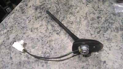 Subaru Impreza XV Crosstrek 2015 OEM Radio Antenna - Image 1 of 4