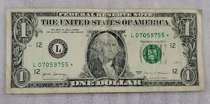 2017 STAR NOTE US banconota da un dollaro L07059755* BIL34 - Foto 1 di 3