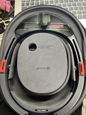 Microsoft Hololens 1st Gen - Image 1 of 4