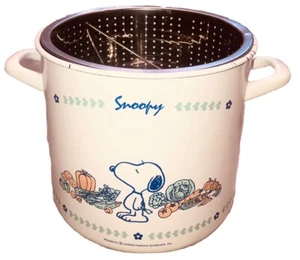 Vtg Peanuts Snoopy Enamelware Stock Pot 6 qt White With Pasta Strainer *no lid - Picture 1 of 14