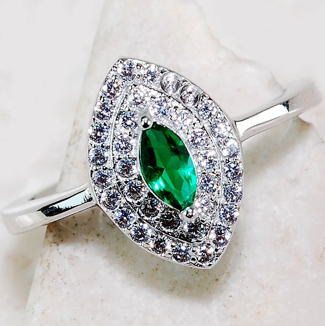 Anello In Argento Con Smeraldo, Per Impegno, Matrimonio, Anniversario 4 Carati - Immagine 1 di 1