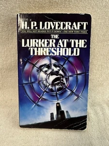 H.P. LOVECRAFT / The Lurker At The Threshold ~ Vintage Sci-Fi Paperback - Picture 1 of 6