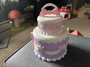 Vintage Barbie Mini Kingdom Birthday Cake Playset With Chairs 2006 Mattel - Picture 1 of 15