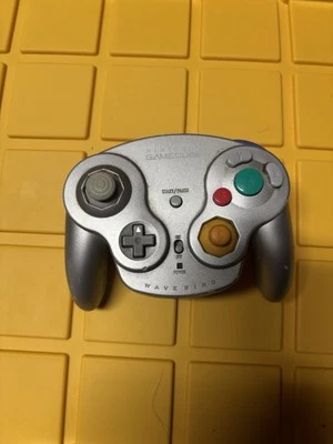 Nintendo Gamecube Wavebird Wireless CONTROLLER ONLY -No Receiver Dongle UNTESTED - Image 1 of 4