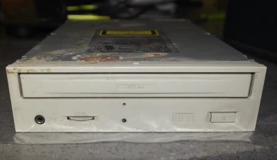 MITSUMI CD-ROM DRIVE CRMC-FX320M IDE PATA ATA ATAPI retro grade B - Image 1 of 3