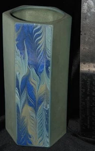 signed Pelican pottery 6 Sided Vase pat 718,344 dated 1980 - Picture 1 of 9