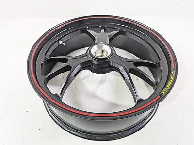 Llanta trasera Ducati Hypermotard 939 SP 2018 Marchesini forjada 17x5,5 50221561A Foto 1 de 4