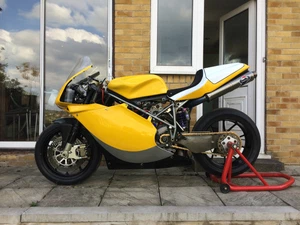 Ducati 998 S race bike track bike BROKEN FOR SPARES - Picture 1 of 11