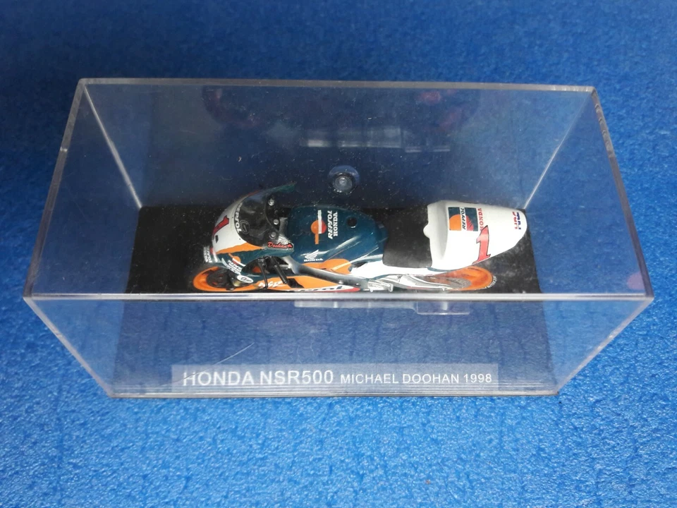 167 HONDA NSR500 M. DOOHAN 1998 SCALA 1: 24 BOX ATLAS - Immagine 1 di 1