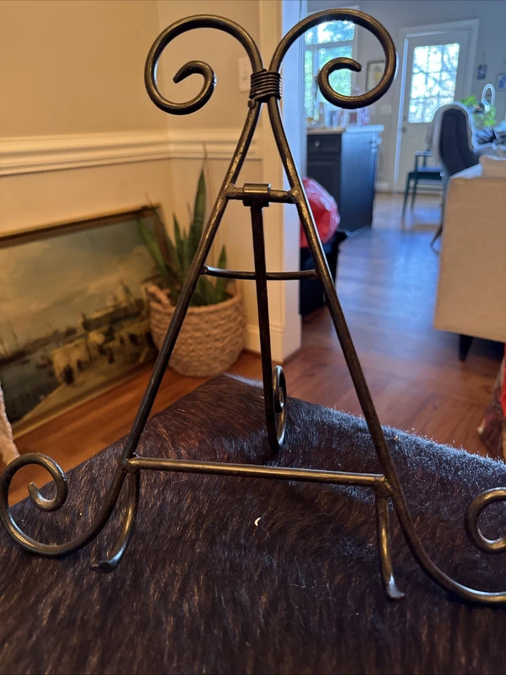 Caballete de hierro fundido negro vintage con soporte para libros aproximadamente 12”x 12” Foto 1 de 4