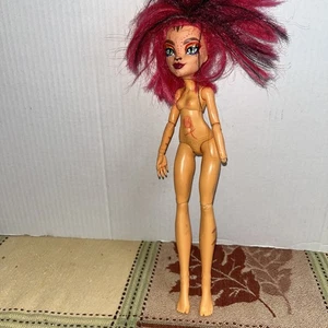Monster High Toralei Stripe Skulltimate Secrets Neon Frights Puppe 2023 ohne Hand - Bild 1 von 5