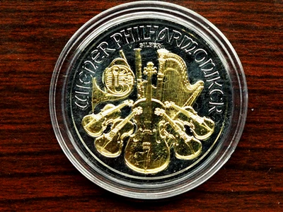 2018 AUSTRIA PHILHARMONIC 24KT GOLD BLACK RUTHENIUM 1 OZ .999 FINE SILVER - Image 1 of 2