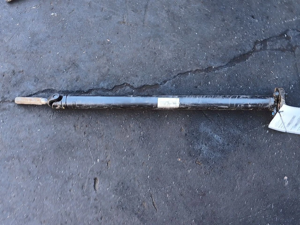 Hélice del eje de transmisión delantero 99142102001 Porsche 911 AWD 12-19 Foto 1 de 4