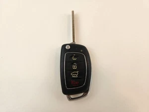 ORIGINAL HYUNDAI SANTA FE 13-16 OEM FLIP KEY LESS ENTRY REMOTE FOB SUV USA UNCUT - Picture 1 of 13
