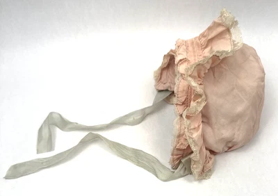 Sombrero gorro vintage rosa con volantes para muñeca antigua francesa o alemana  Foto 1 de 4