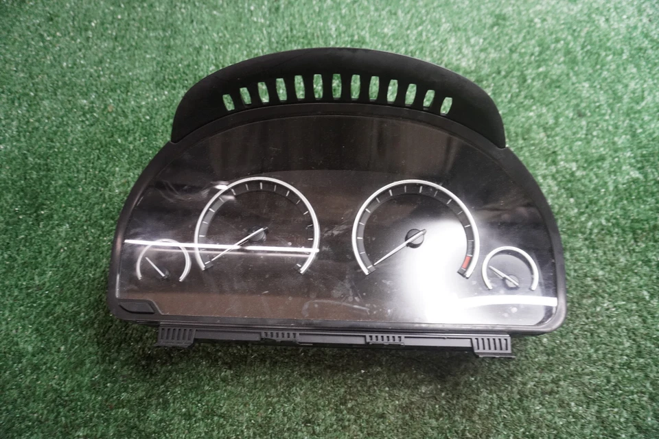 BMW 550i 2011 2012 2013 velocímetro calibre panel fabricante de equipos originales 138 k millas 0263703079 Foto 1 de 4