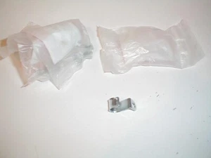 *1EA OEM HONDA PLUG WIRE CLIP CT70K0 68 TO 1982 (CT90's_?) 32906-061-000  (26C) - Picture 1 of 1