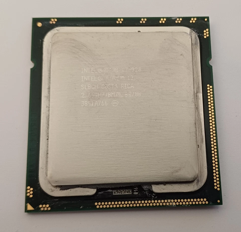 Processore CPU Intel Core i7-920 2,66Ghz 4.8Gt/s Socket 1366 8Mb SLBCH - Immagine 1 di 1