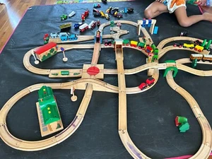 XXXL Thomas und seine Freunde Set, Eisenbahn Holzgleise - Bild 1 von 20