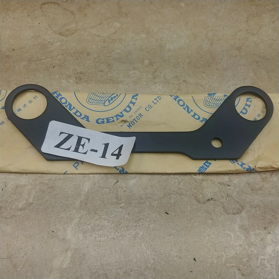 Soporte medidor Honda NOS SL350, 1971, # 37211-312-000, ZE- Foto 1 de 1