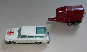 CORGI JUNIORS #30 STUDEBAKER WAGONAIRE AMBULANCE - Picture 1 of 4
