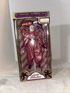NIB DANDEE VINTAGE PORCELAIN CIRCUS JESTER CLOWN DOLL COLLECTORS CHOICE - Picture 1 of 7