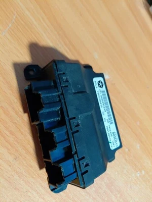 2007 2008 Jeep Grand Cherokee Right Side Door Control Module P04602922AB - Image 1 of 3