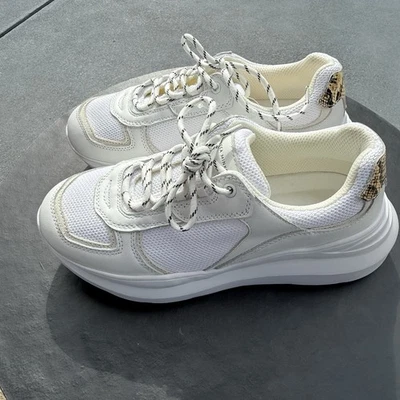 Zapatillas Rebecca Minkoff 8 Blanco Y Estampado Animal Foto 1 de 4