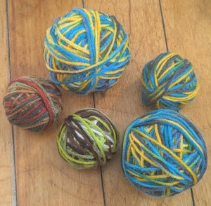 Variegated Acrylic Scrap Yarn Lot 4.2oz/120g Medium 4 Weight Multicolor Yarns - Picture 1 of 2