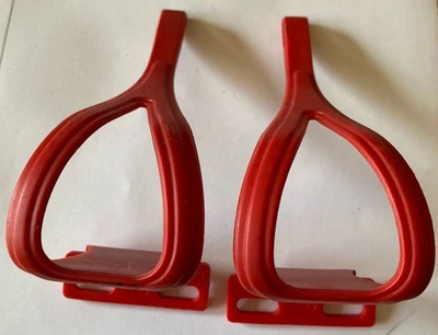 Cateye Toe Clips, Red, Medium - Image 1 of 4