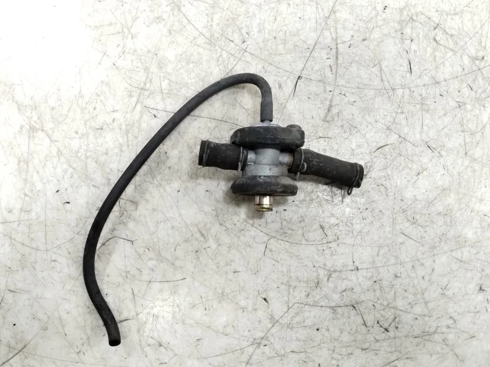 01 02 03 Solenoide válvula aire Suzuki GSXR 600 750 Foto 1 de 4