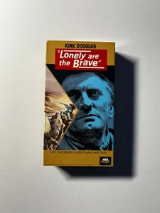 Lonely Are the Brave (1962) VHS Kirk Douglas Western Universal buy 3 get 3 FREE - Picture 1 of 12