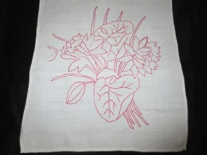 UNUSED Handmade RED WORK FLORAL EMBROIDERY Linen Table Runner - 12" x 40" - Imagen 1 de 4
