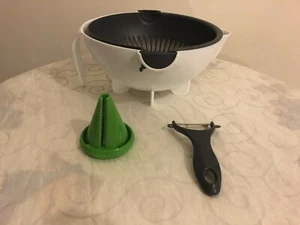 Gemüsekorb + Gemüseschäler + Gemüse Spiralschneider Schneider - Bild 1 von 12