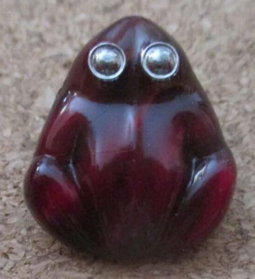 1-Botón Rana Triángulo Rayas Rojo y Negro Vidrio Checo-Ojos Plateados #45 35.05mm Foto 1 de 3