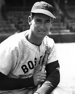 Foto de perfil en blanco y negro de Ted Williams de los Medias Rojas de Boston 8x10 MLB - Imagen 1 de 1
