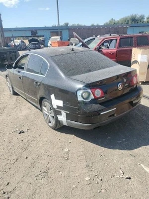 BLK LEFT FRONT DOOR ASSEMBLY 2006-2010 VOLKSWAGEN PASSAT Foto 1 de 4