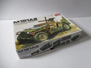 M151A2 TOW MISSILE LAUNCHER Plastic Assembly Kit Complete Pre-Owned. - Picture 1 of 5