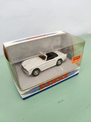 dinky toys 1/43 Triumph Tr4a 1965 DY-20 - Photo 1/2