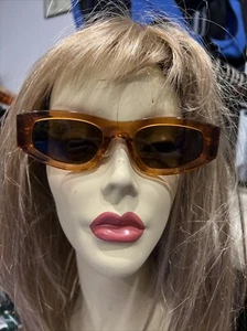 Sexy Stunning gold coloured vintage style sunglasses women - Excellent quality - Picture 1 of 13