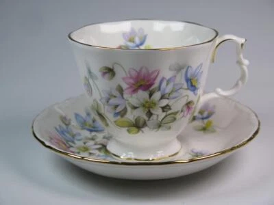 ROYAL ALBERT кости фарфора чашка и блюдце сонет серии BYRON в коробке - Изображение 1 из 4