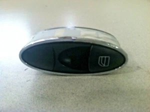2002-2009 MERCEDES-BENZ E320 E350 E500 W211 ~ RIGHT FRONT DOOR WINDOW SWITCH - Picture 1 of 3