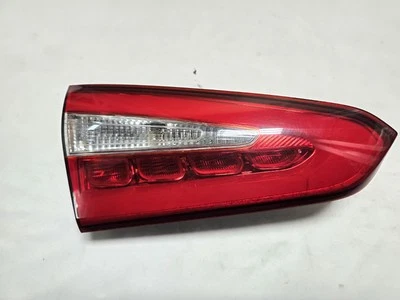 Conjunto de luces traseras LED interiores izquierda para maletero Kia Forte 2014-2016 sedán para conductores Foto 1 de 4