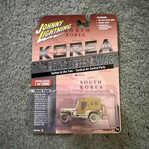 WILLYS MB JEEP KOREA THE FORGOTTEN WAR JOHNNY LIGHTNING WHITE LIGHTNING CHASE 23 - Picture 1 of 8