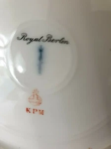 KPM Berlin königliche Manufaktur Zepter rot Reichsapfel Royals Blumen RAR gut! - Bild 1 von 8
