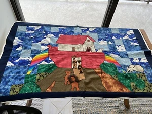 Arche Noah Regenbogen Baby Patch Quilt Überwurf Löwe Giraffe Elefant Handarbeit Vintage - Bild 1 von 7