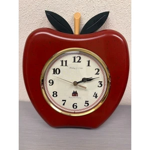 Sterling & Noble Country Clock Company Red Apple Clock Farmhouse Country - Foto 1 di 7